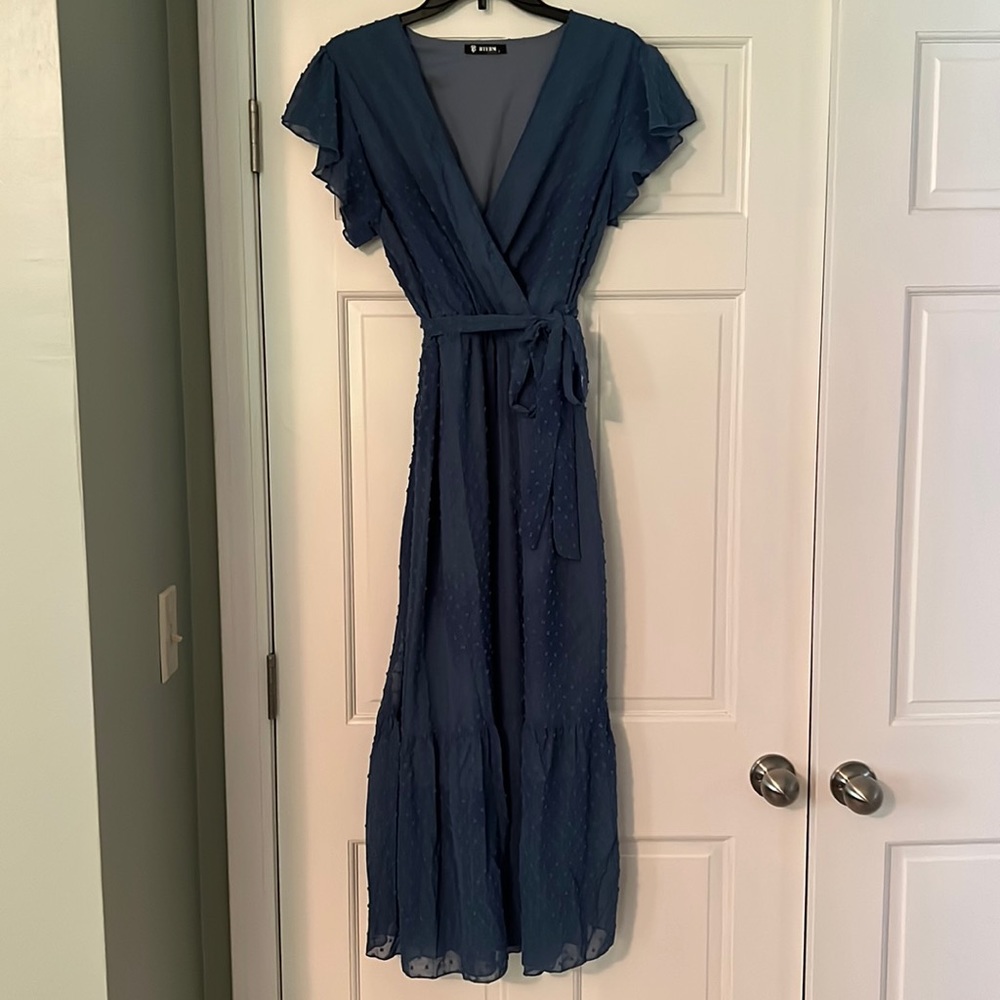 Elegant Blue Midi Dress